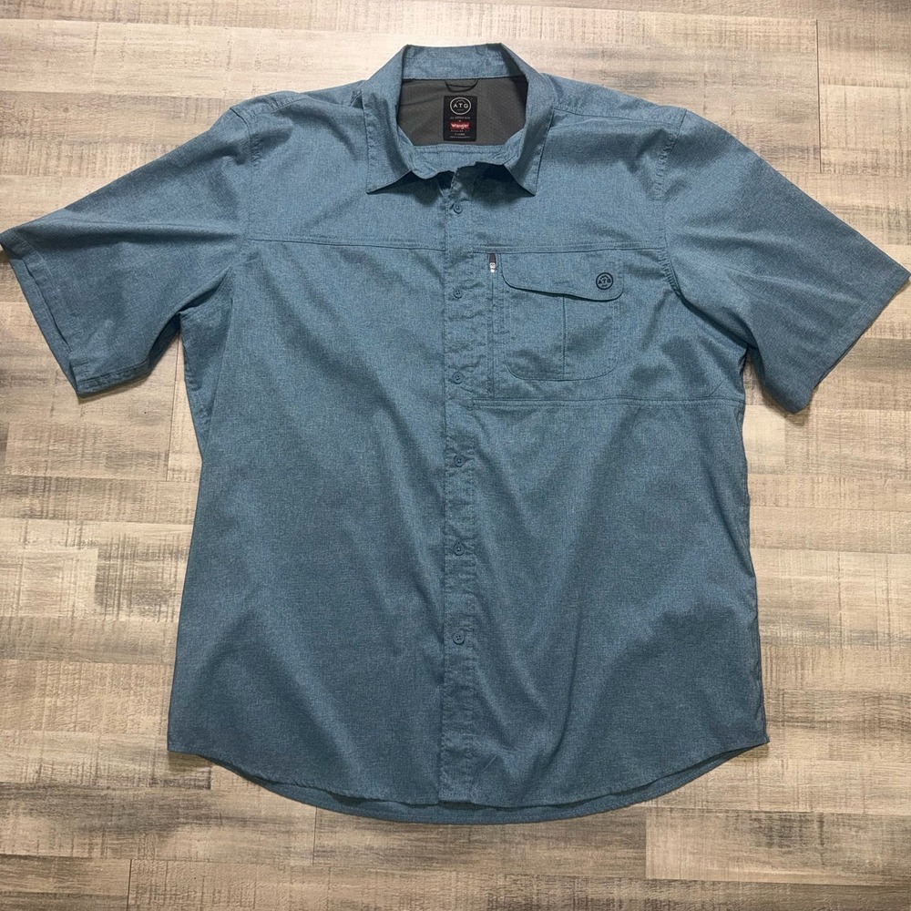 Wrangler ATG All Terrain Gear Men XL Regular Fit Short Sleeve Outdoor Shirt Blue